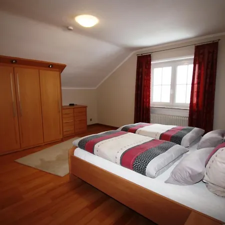 Ferienwohnung Josefine Apartment Plutscheid